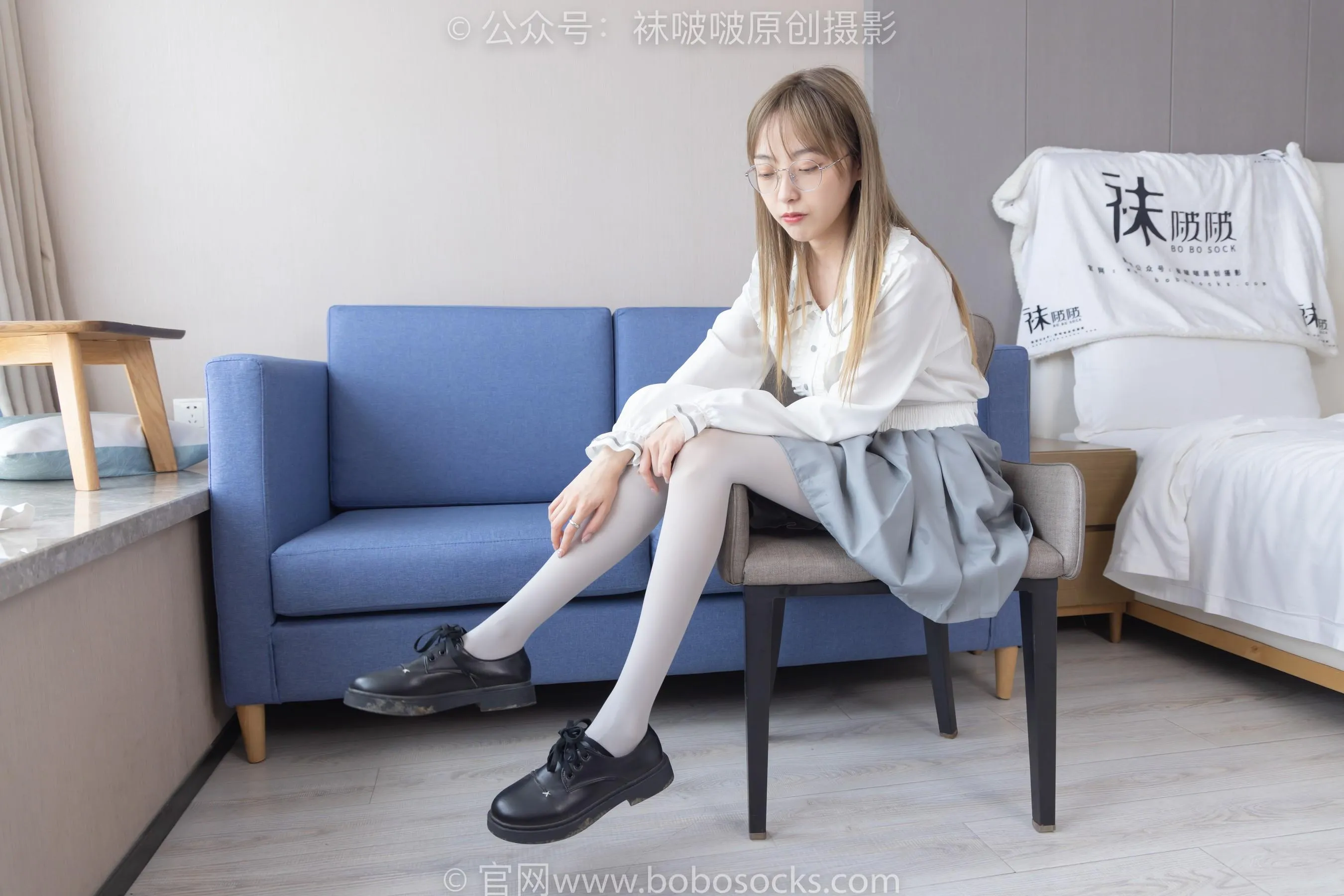 [BoBoSocks袜啵啵]NO.213 稚予-黑皮鞋、厚灰丝 [87P]插图4